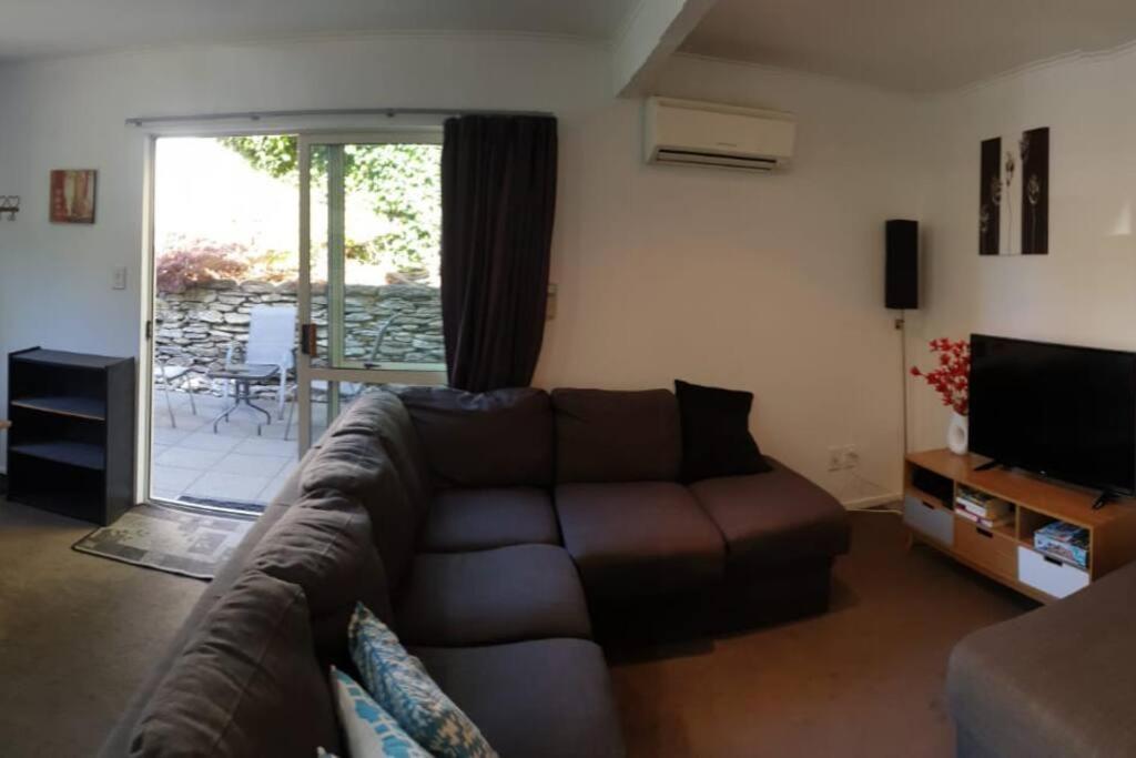 Central Cozy House - 10 Min Walk To Town Queenstown Extérieur photo